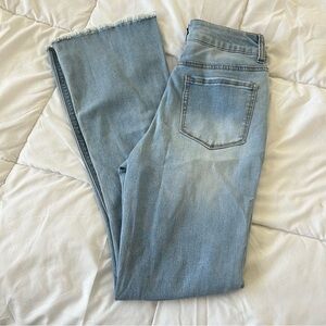High Rise Slim Fare Size 7 light jeans boot cut
